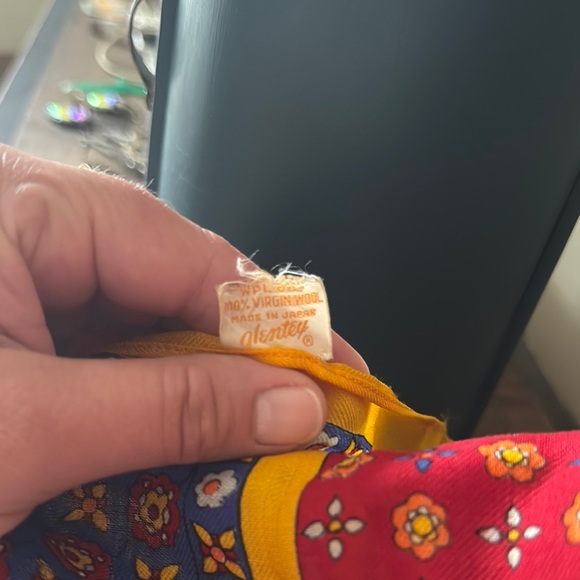 💙💛❤️🌼Colorful Patterned Scarf - Picture 3 of 3